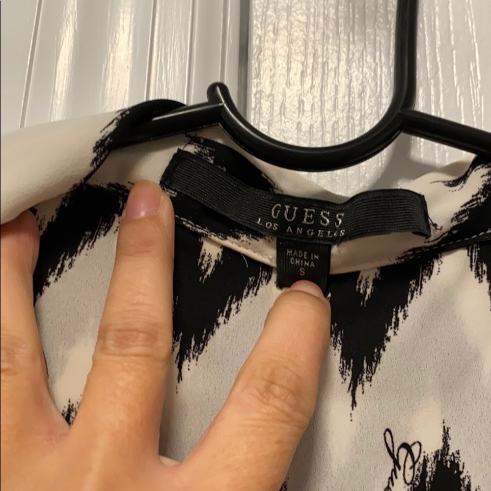 GUESS Chevron High-Low Blouse - Picture 5 of 7